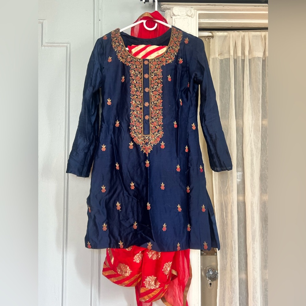 Three piece salwar kameez